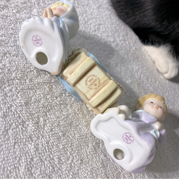 Vintage 1986 Avon Heavenly Blessings Nativity Collection Ceramic Figurines - Picture 2 of 15